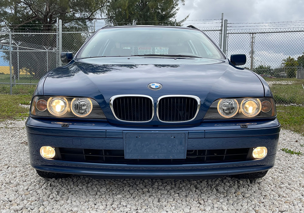6th Image of a 2002 BMW 5 SERIES 525I