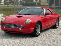 Image 4 of 25 of a 2003 FORD THUNDERBIRD