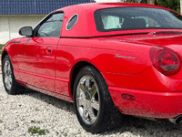 Image 11 of 25 of a 2003 FORD THUNDERBIRD