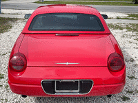 Image 12 of 25 of a 2003 FORD THUNDERBIRD