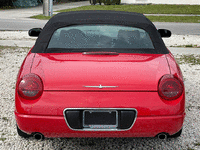 Image 13 of 25 of a 2003 FORD THUNDERBIRD