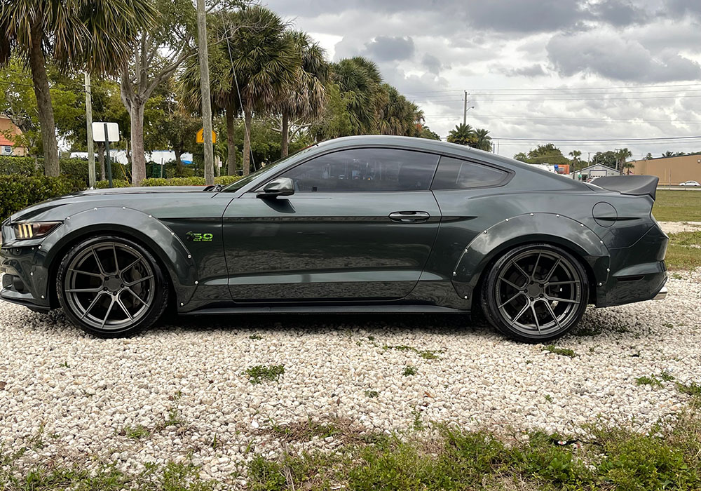8th Image of a 2016 FORD MUSTANG GT