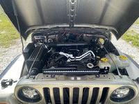 Image 27 of 28 of a 2004 JEEP WRANGLER