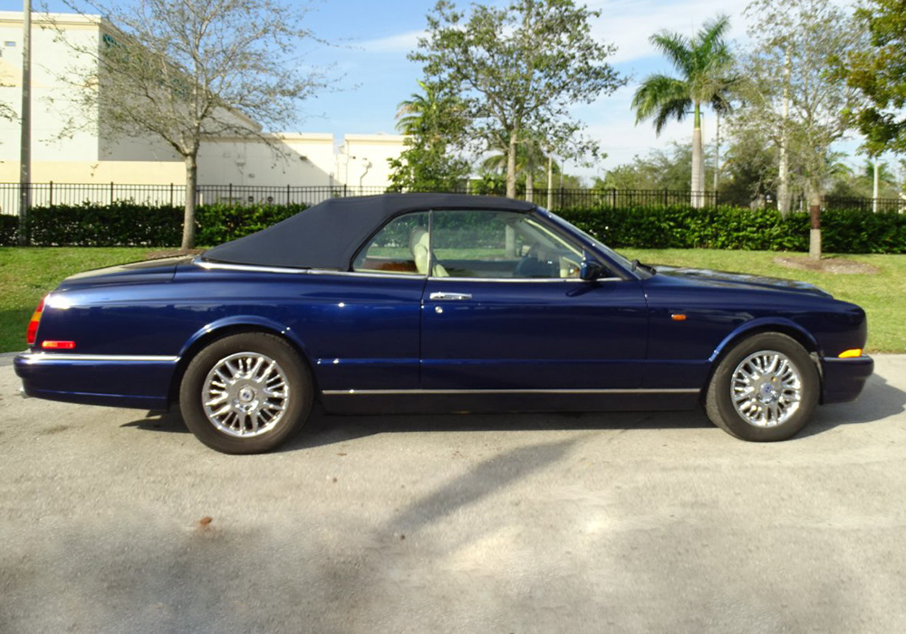 7th Image of a 2000 BENTLEY AZURE