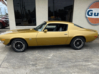 Image 3 of 9 of a 1972 CHEVROLET CAMARO