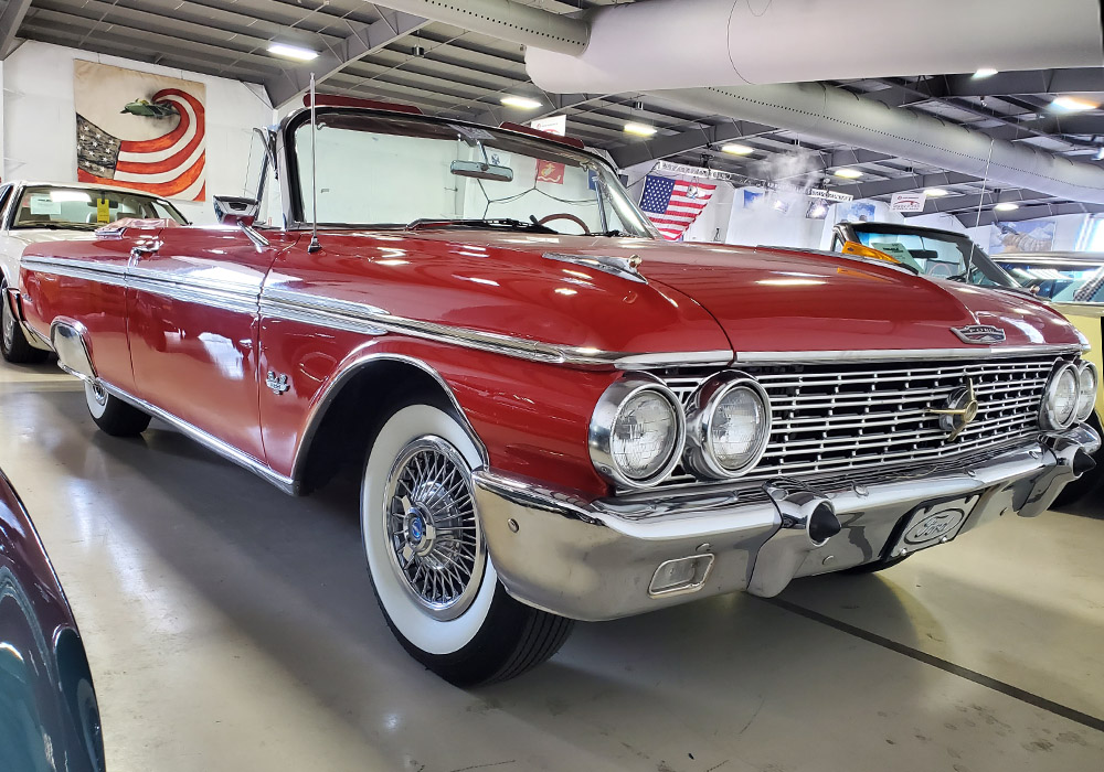 2nd Image of a 1962 FORD GALAXIE