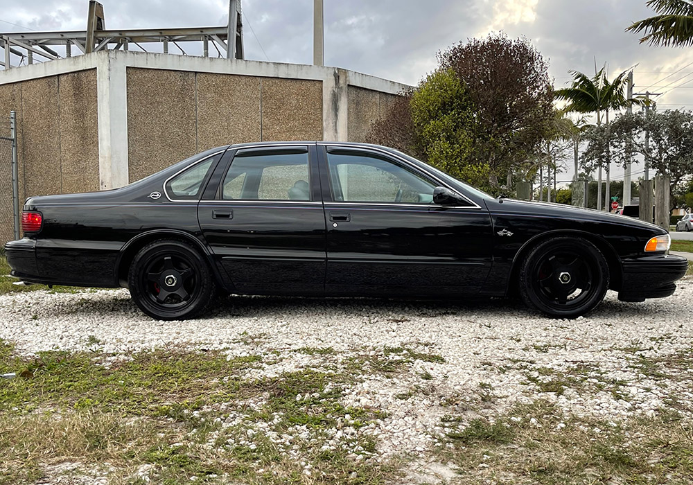 4th Image of a 1996 CHEVROLET IMPALA / CAPRICE