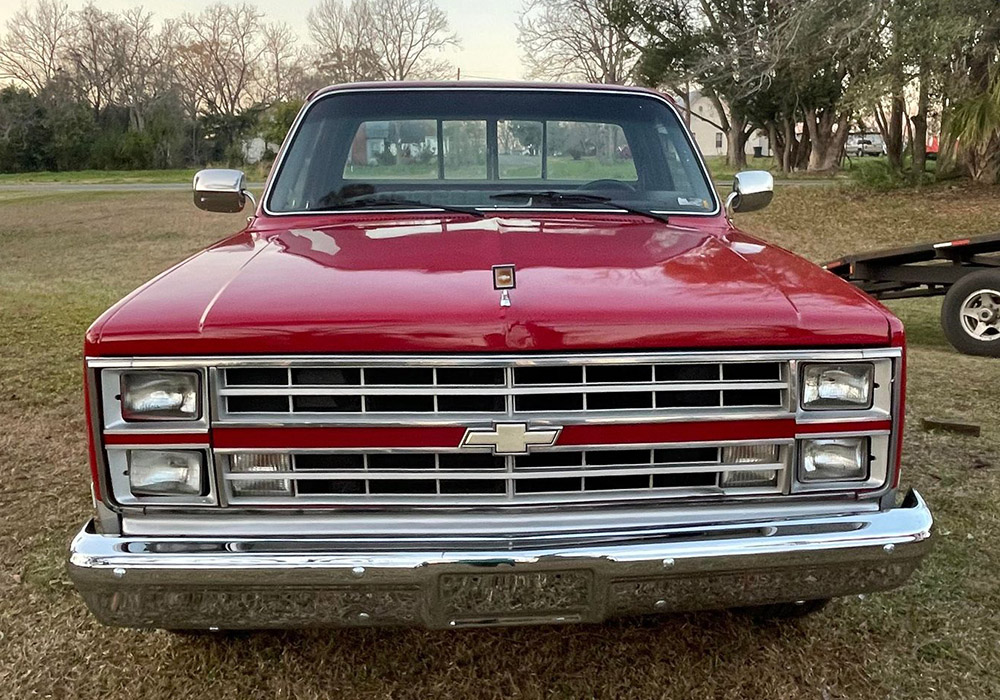 3rd Image of a 1987 CHEVROLET R10