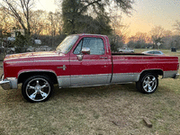 Image 2 of 12 of a 1987 CHEVROLET R10
