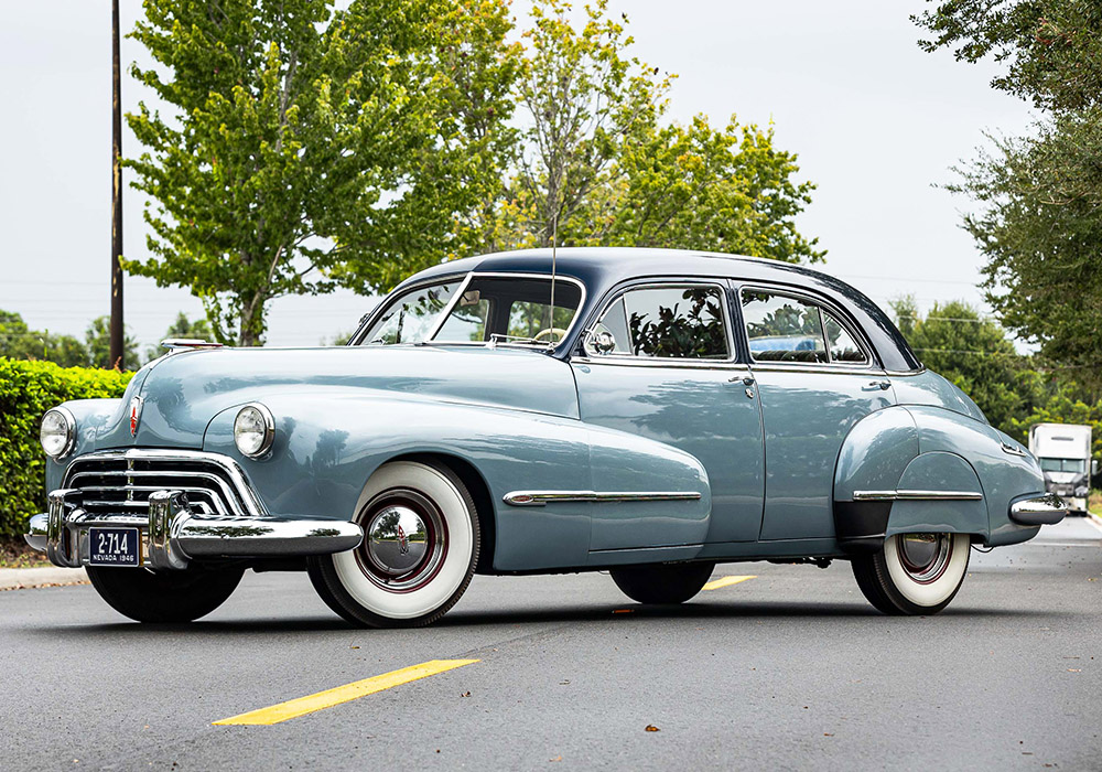 2nd Image of a 1946 OLDSMOBILE 98