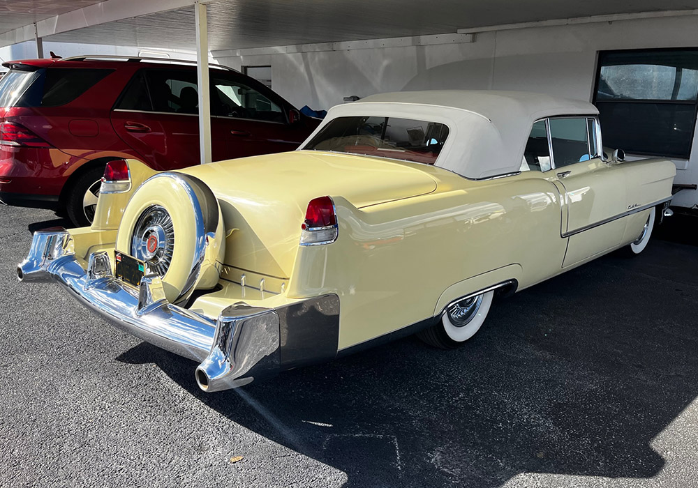 2nd Image of a 1955 CADILLAC SERIES 62