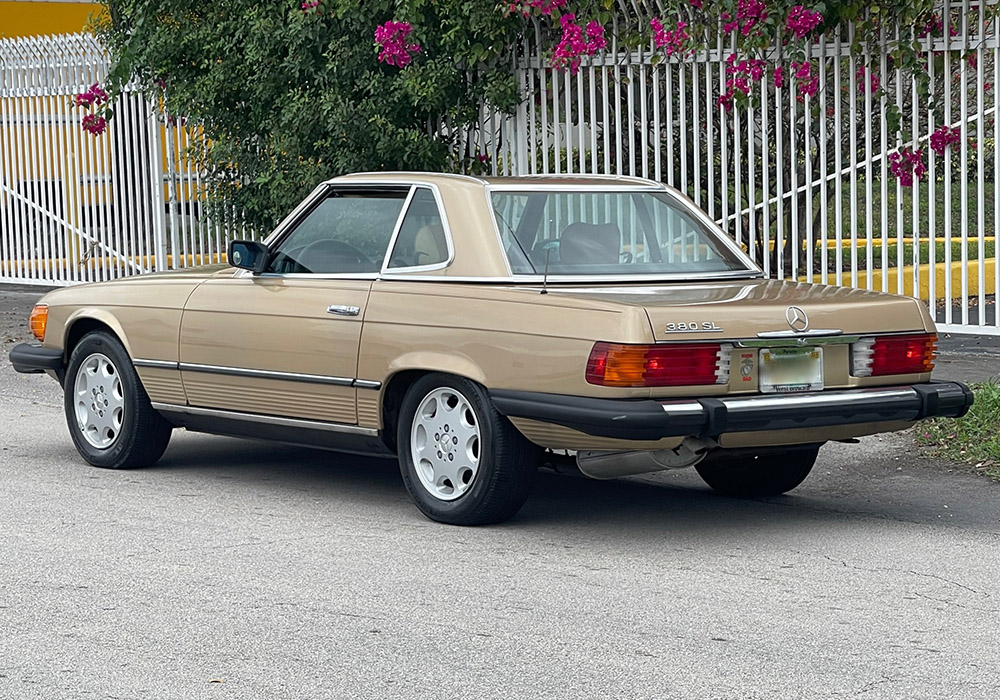 4th Image of a 1985 MERCEDES 380SL