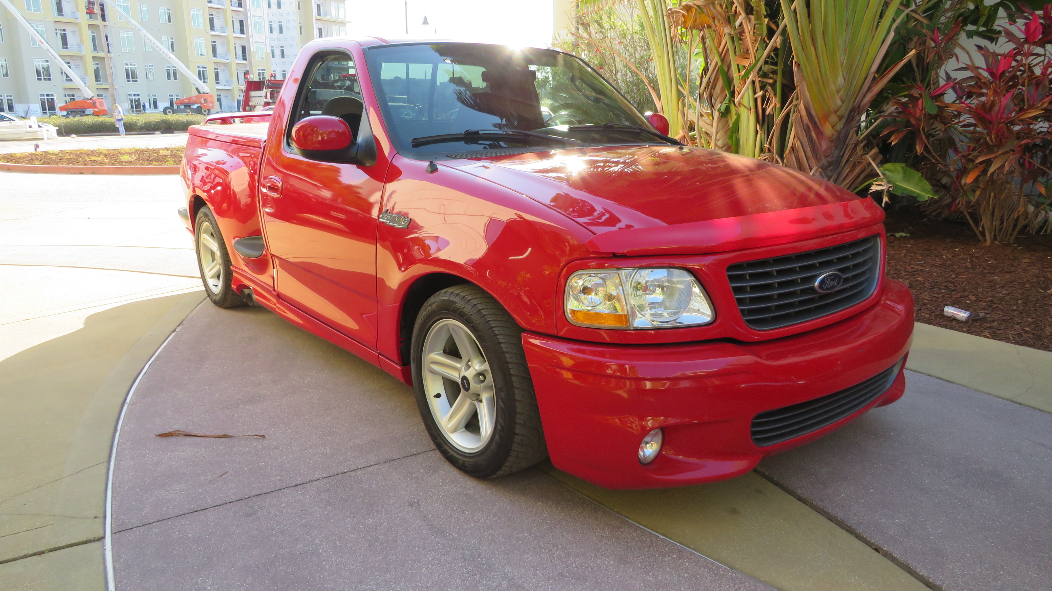 2nd Image of a 2004 FORD F-150 HERITAGE