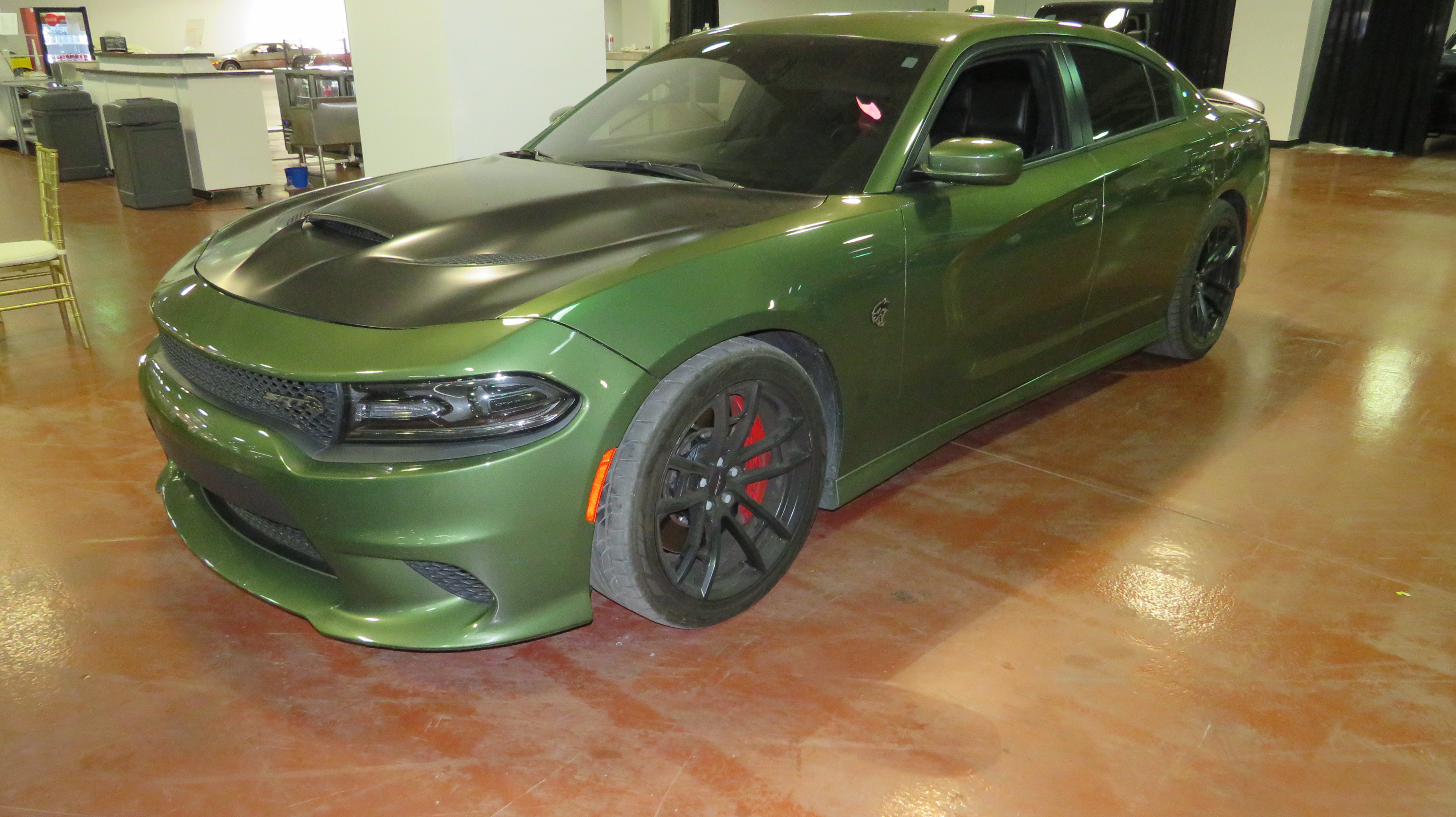 2nd Image of a 2018 DODGE CHARGER SRT HELLCAT