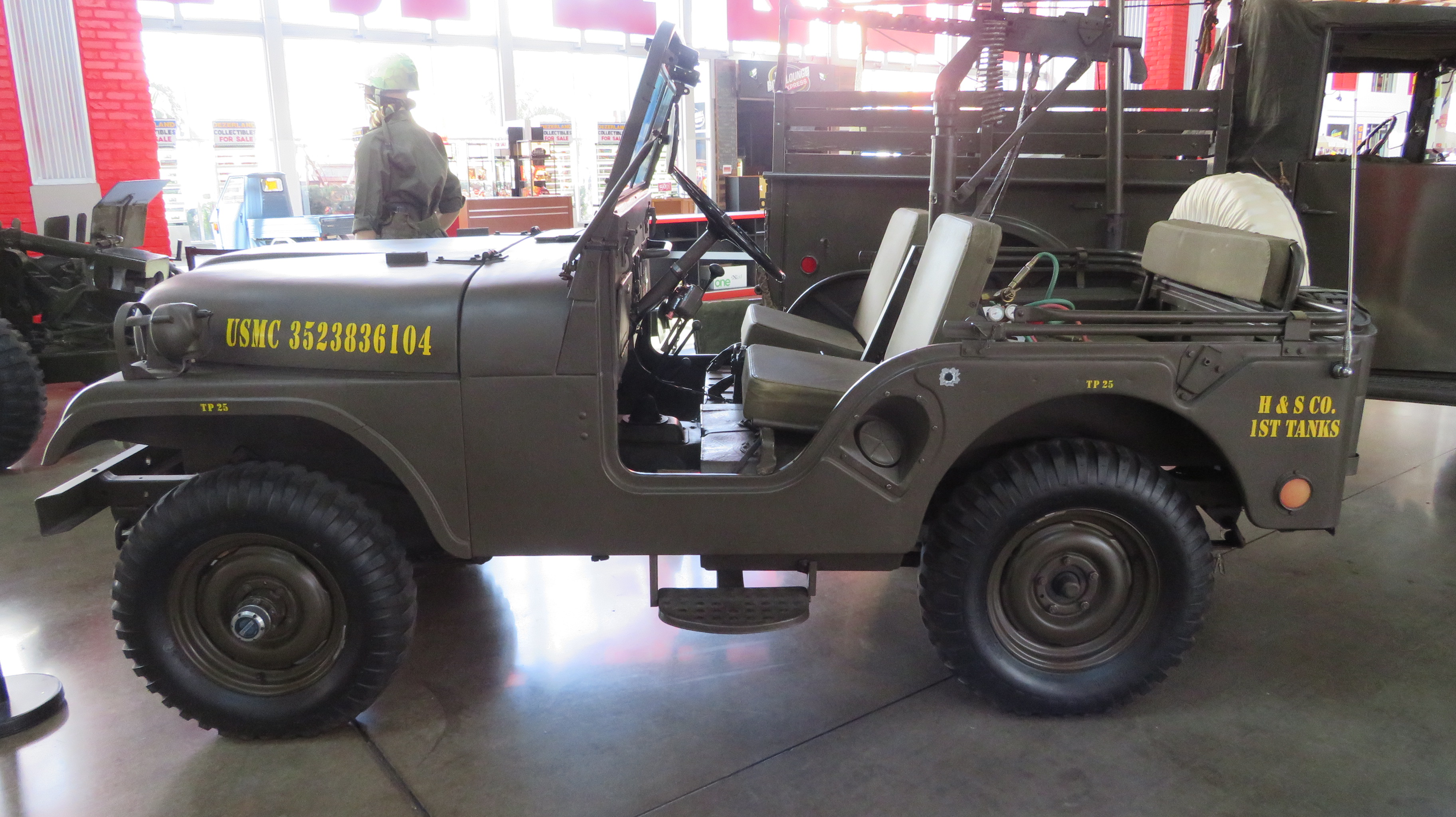 3rd Image of a 1960 WILLYS MILITARY JEEP