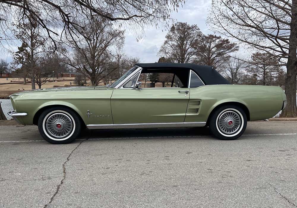 4th Image of a 1967 FORD MUSTANG
