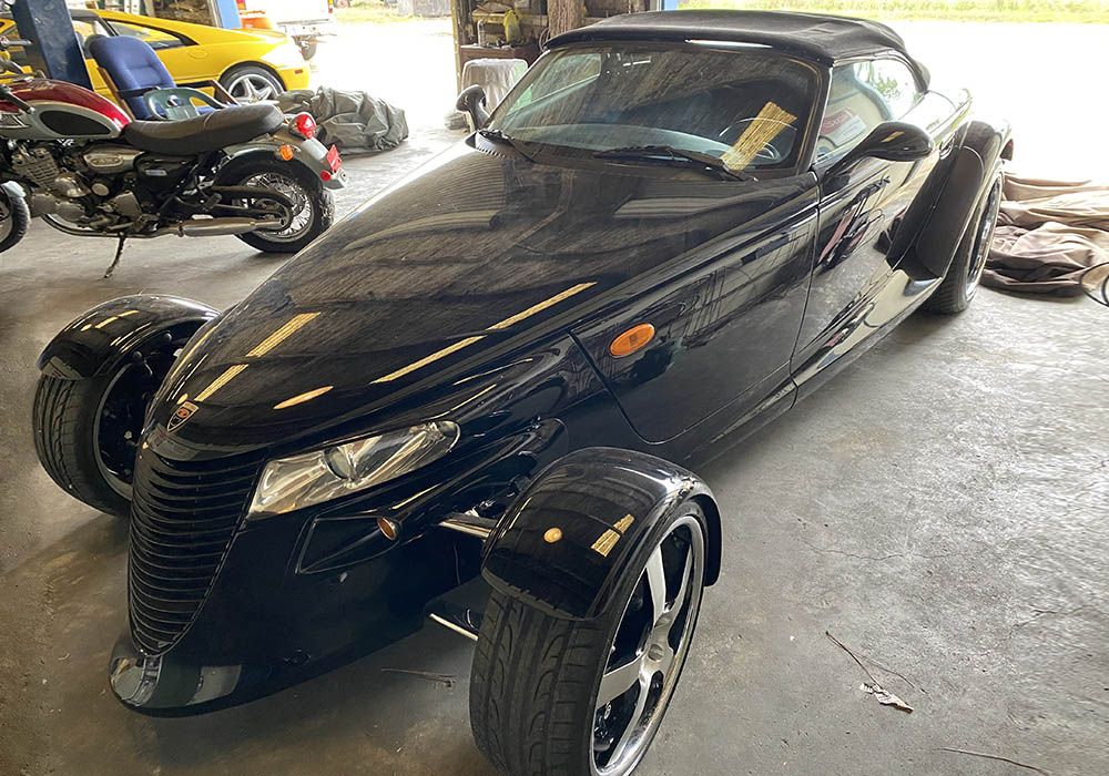 2nd Image of a 2000 PLYMOUTH PROWLER