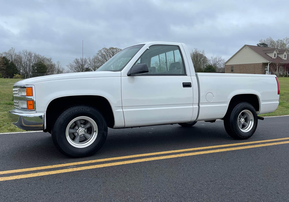 3rd Image of a 1991 CHEVROLET C1500