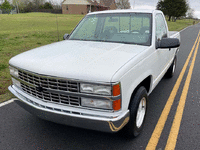 Image 8 of 25 of a 1991 CHEVROLET C1500