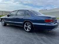 Image 5 of 26 of a 1994 CHEVROLET CAPRICE CLASSIC