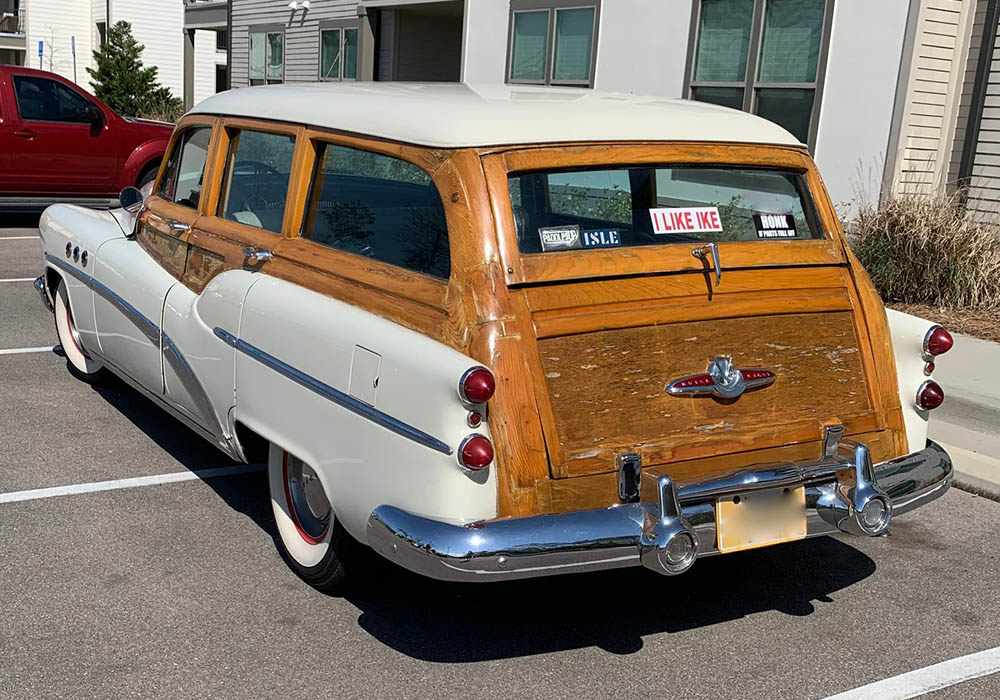 3rd Image of a 1953 BUICK SUPER ESTATE WAGON