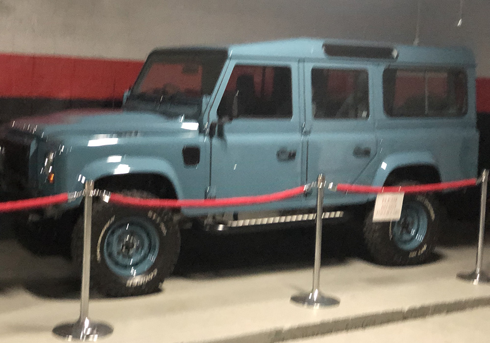 2nd Image of a 1989 LAND ROVER DEFENDER 110