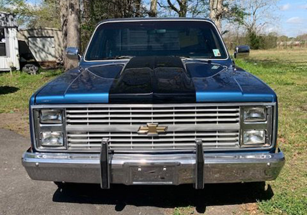 3rd Image of a 1983 CHEVROLET C10