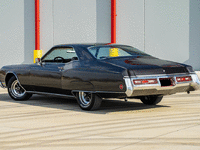 Image 2 of 14 of a 1970 BUICK RIVIERA