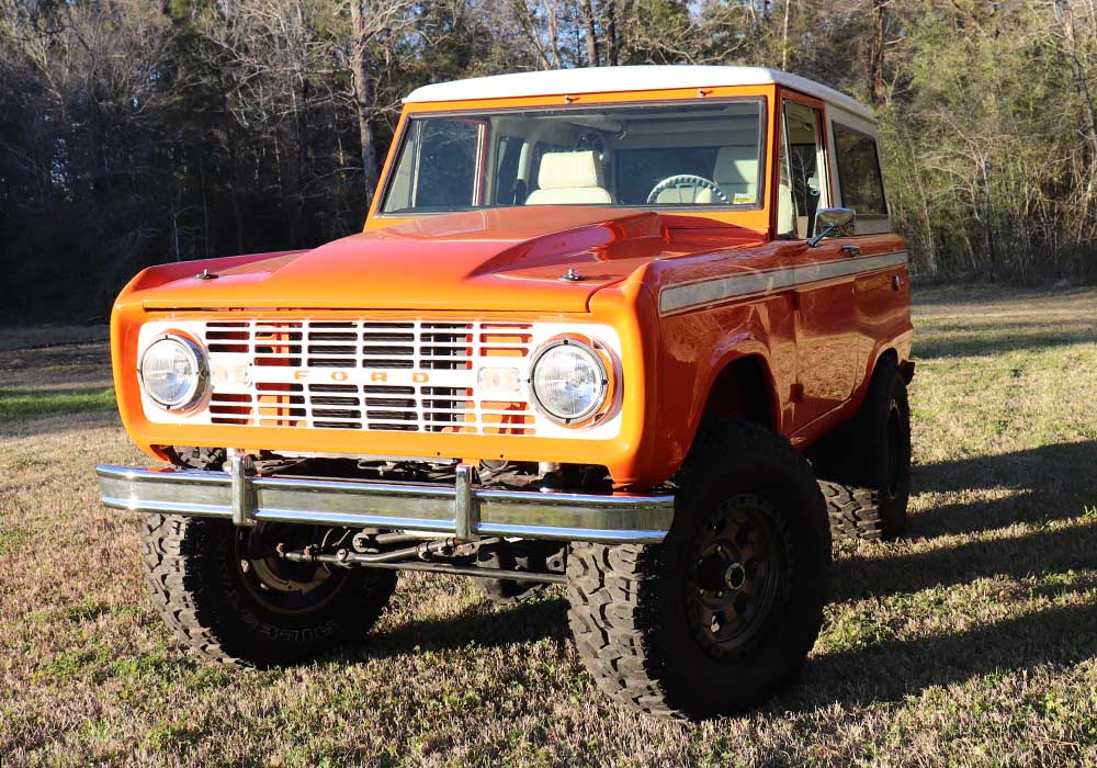2nd Image of a 1973 FORD BRONCO