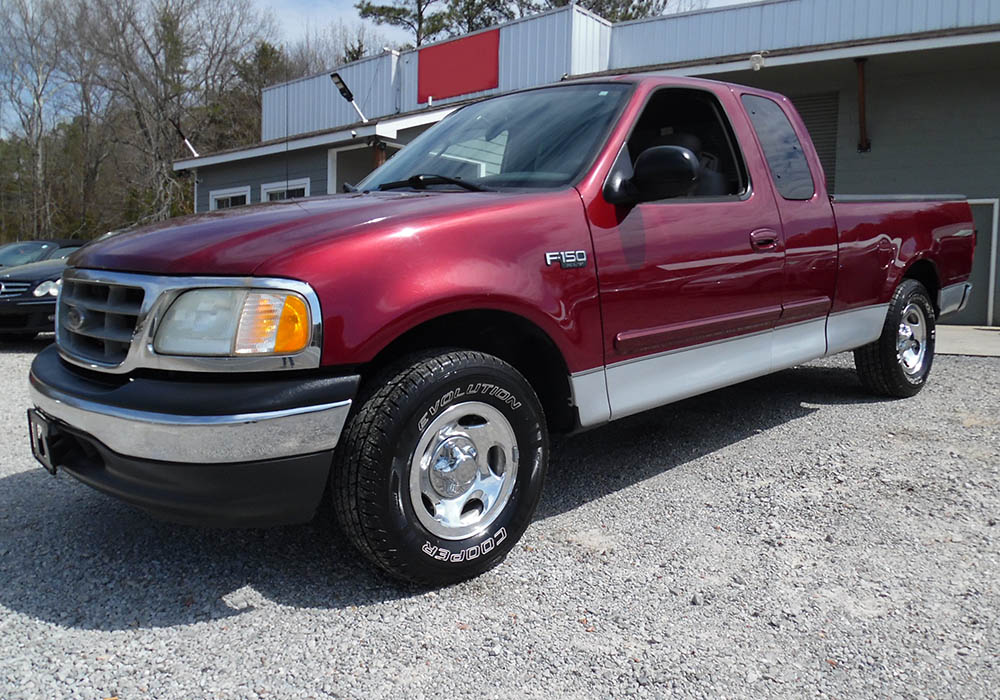 1st Image of a 2003 FORD F150 XLT