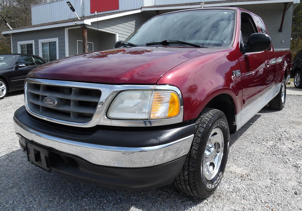 2nd Image of a 2003 FORD F150 XLT