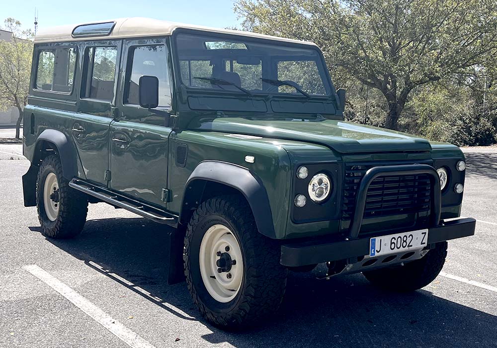 1st Image of a 1994 LAND ROVER DEFENDER 110