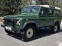 Image 2 of 9 of a 1994 LAND ROVER DEFENDER 110