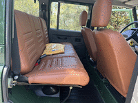Image 7 of 9 of a 1994 LAND ROVER DEFENDER 110