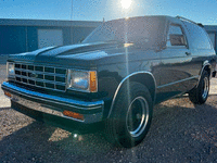 Image 2 of 9 of a 1988 CHEVROLET S10 BLAZER