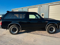 Image 3 of 9 of a 1988 CHEVROLET S10 BLAZER