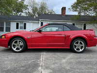 Image 7 of 14 of a 2004 FORD MUSTANG GT DELUXE