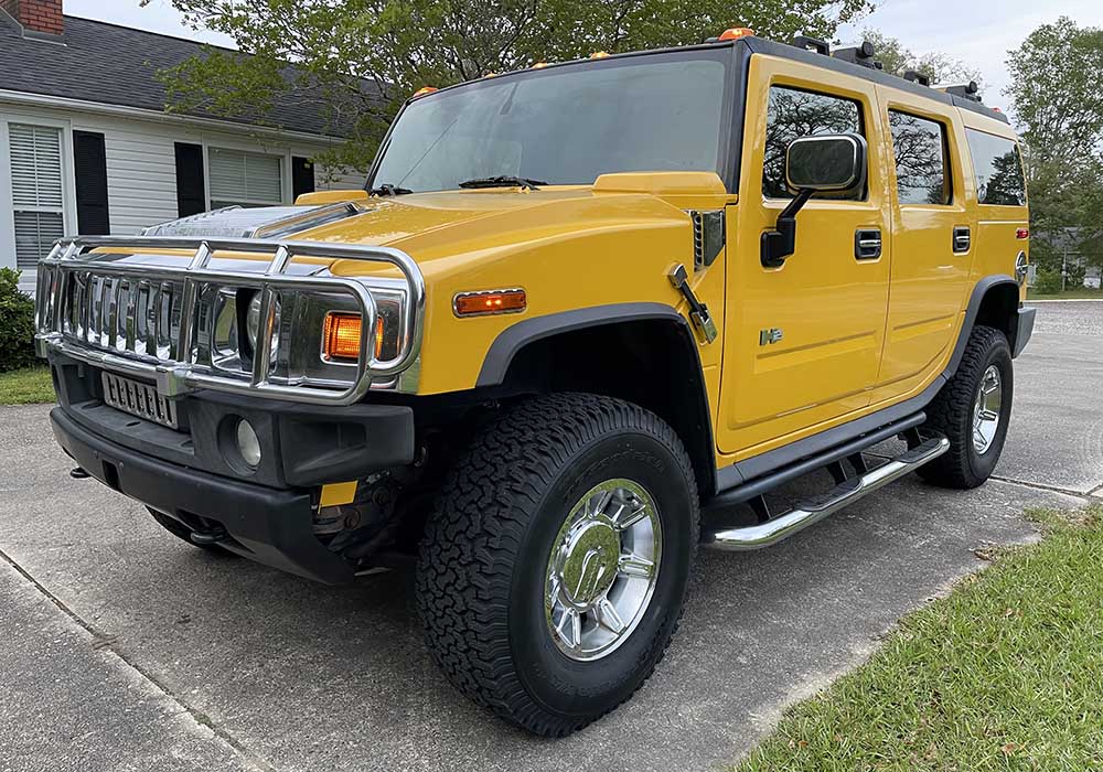 2nd Image of a 2005 HUMMER H2 3/4 TON