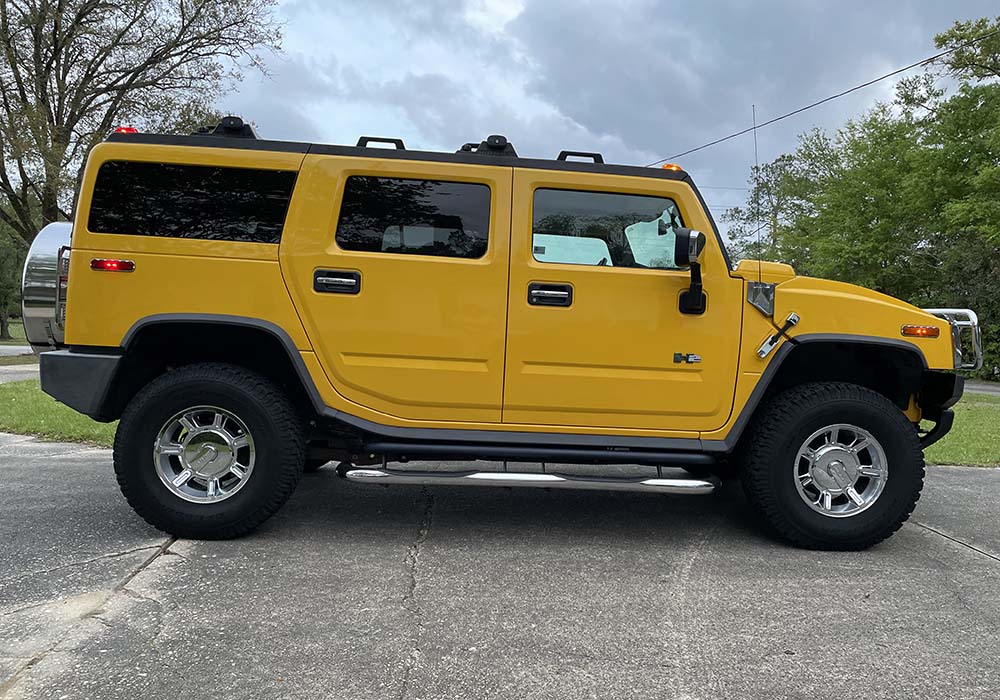 4th Image of a 2005 HUMMER H2 3/4 TON