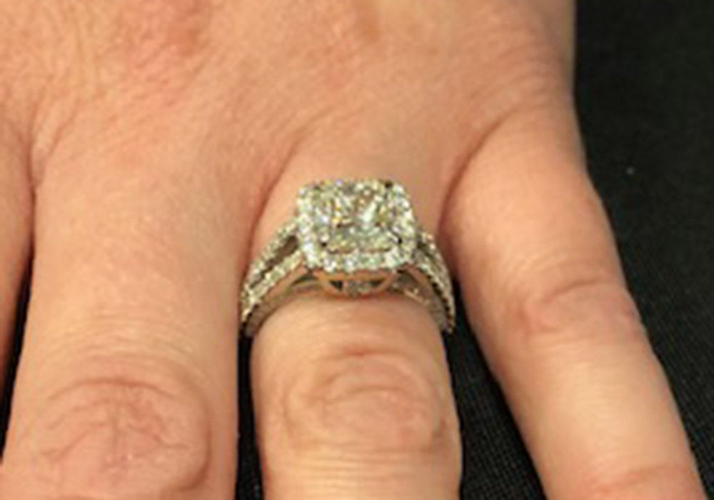 5th Image of a N/A DIAMOND ENGAGEMENT RING