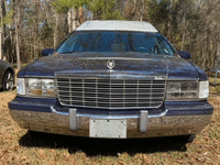 Image 6 of 16 of a 1996 CADILLAC COMMERCIAL CHASSIS HEARSE