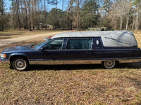 Image 8 of 16 of a 1996 CADILLAC COMMERCIAL CHASSIS HEARSE