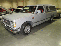 Image 2 of 11 of a 1985 GMC S15 WIDESIDE
