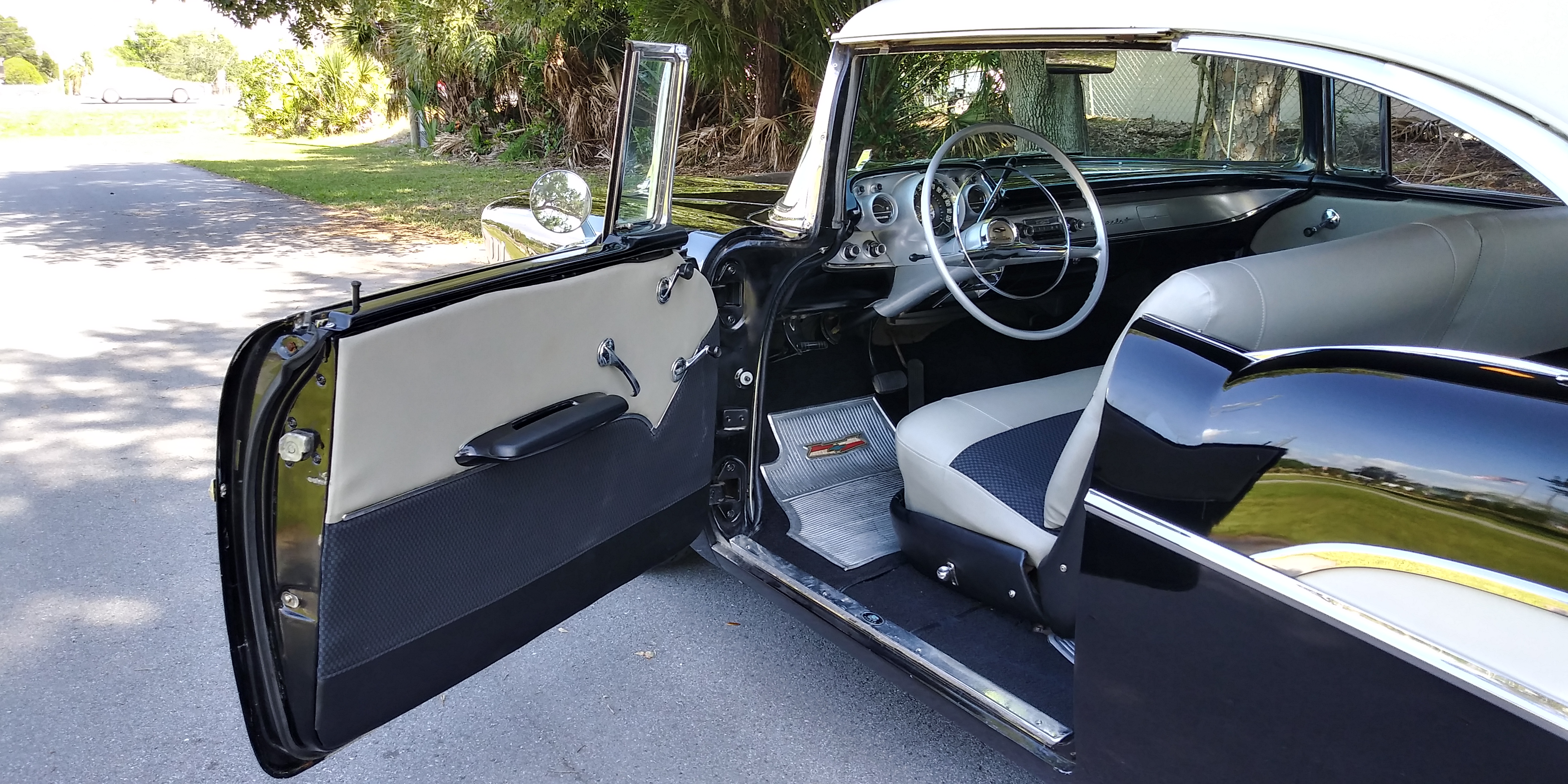 2nd Image of a 1957 CHEVROLET COUPE