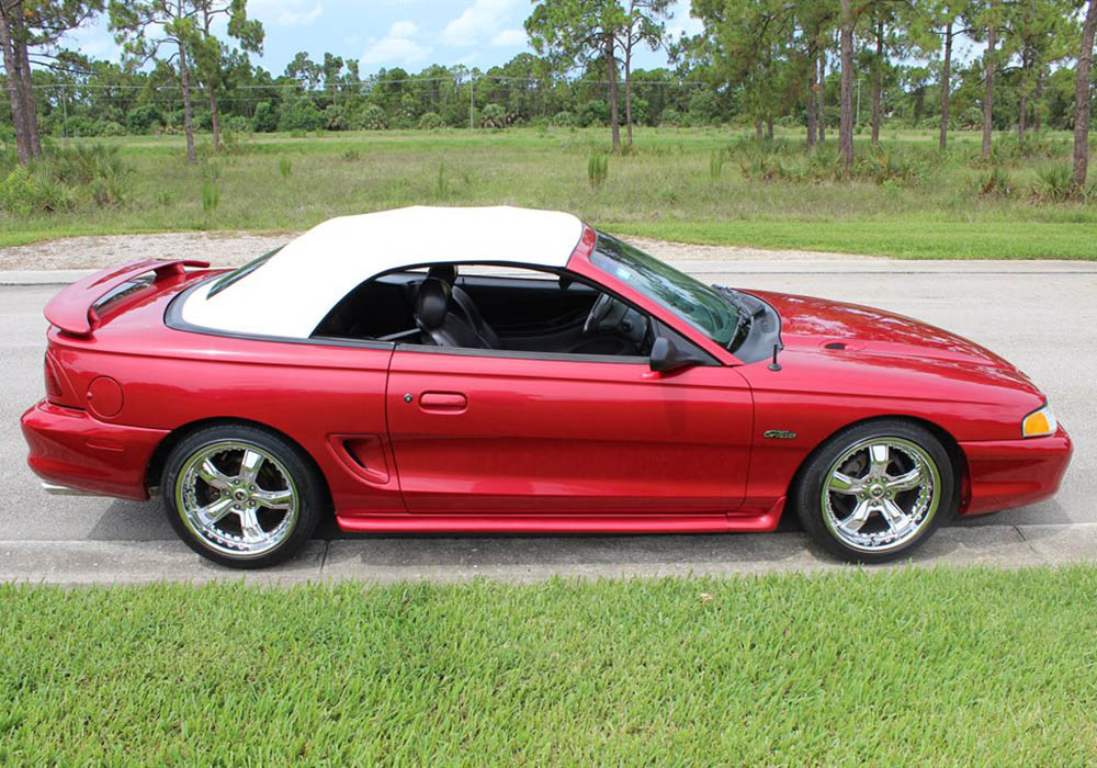 12th Image of a 1996 FORD MUSTANG GT