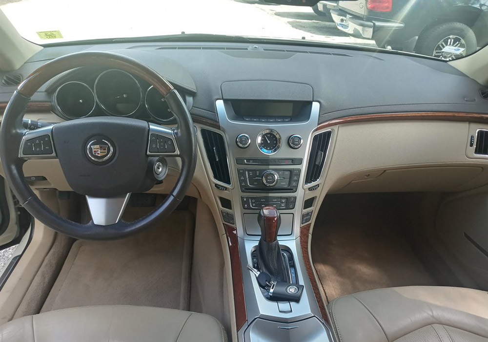 7th Image of a 2011 CADILLAC CTS LUXURY