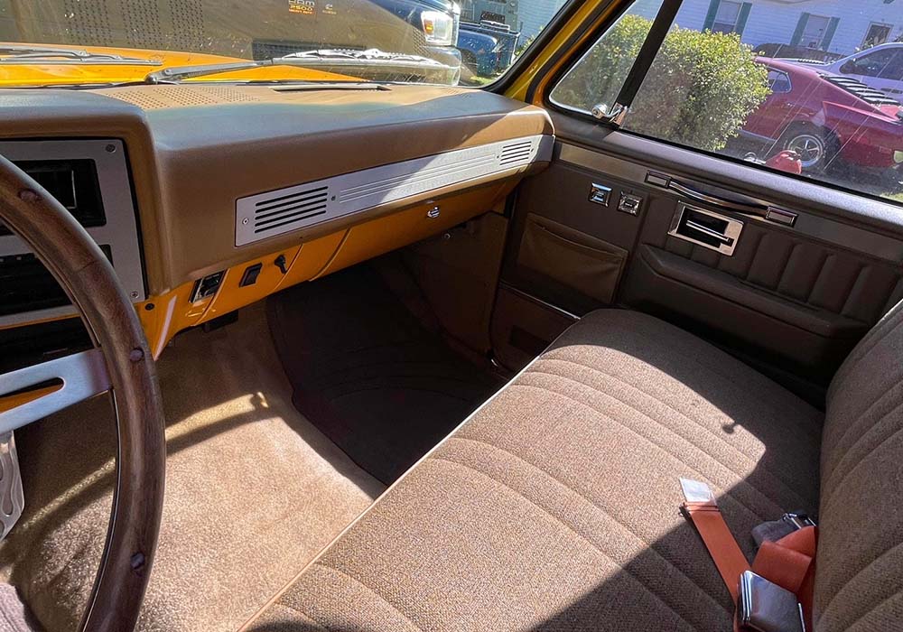 11th Image of a 1986 CHEVROLET C10