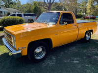 Image 2 of 16 of a 1986 CHEVROLET C10