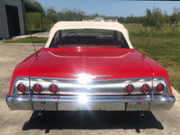 Image 6 of 21 of a 1962 CHEVROLET IMPALA