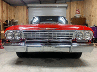 Image 9 of 21 of a 1962 CHEVROLET IMPALA